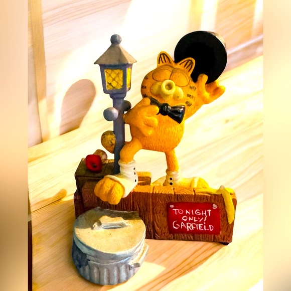 Danbury Mint Garfield Midnight Serenade Figurine By Jim Davis 1993 - Picture 1 of 6